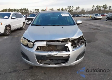 2015 Chevrolet Sonic Lt Auto z USA, uszkodzony, nr VIN 1G1JC5SH3F4130960